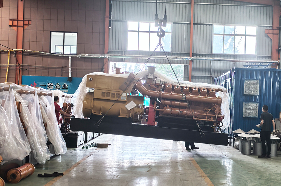 祝賀山東香蕉草莓丝瓜向日葵视频189台600KW瓦斯發電機組銷往貴州